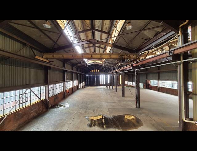 1,850M² WAREHOUSE FOR SALE IN CHLOORKOP